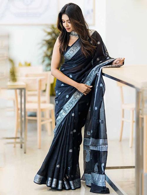 women self design bordered saree with blouse - 22143632 - Very Small Image - 1