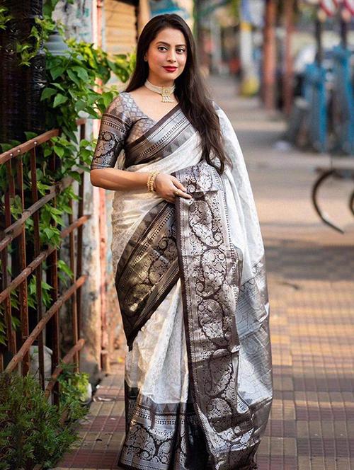 women self design banarasi saree with blouse - 22145271 - Very Small Image - 1