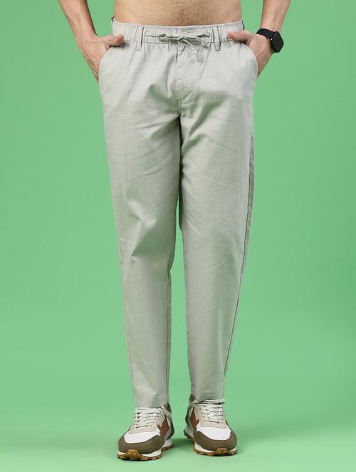 Men Solid Mid Rise Regular Fit Casual Trouser - 22159838 - Very Small Image - 1