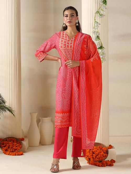 women embroidered three quarter sleeve kurta pant with dupatta set - 22161074 - Very Small Image - 1