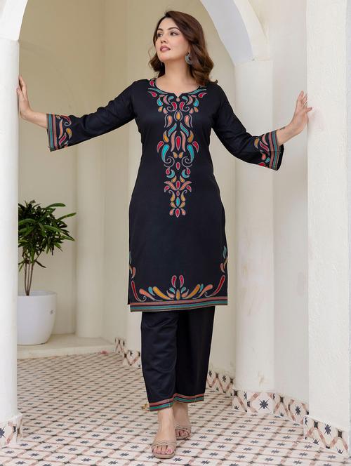 women self designed bell sleeve woolen kurta - 22174178 - Very Small Image - 1