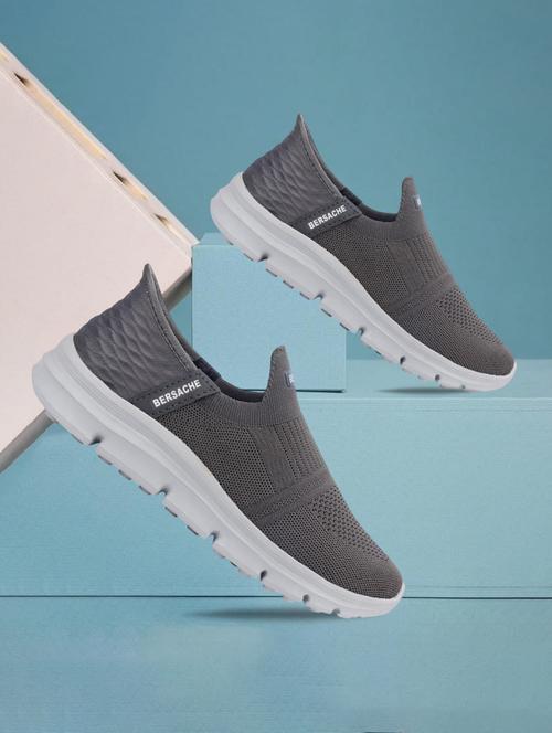 men solid slip on sport shoe - 22181184 - Very Small Image - 1