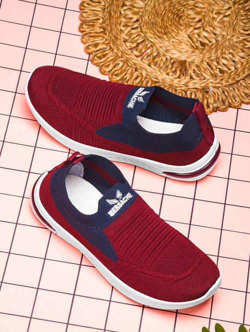 women maroon slip on casual shoe - 22181503 - Very Small Image - 1