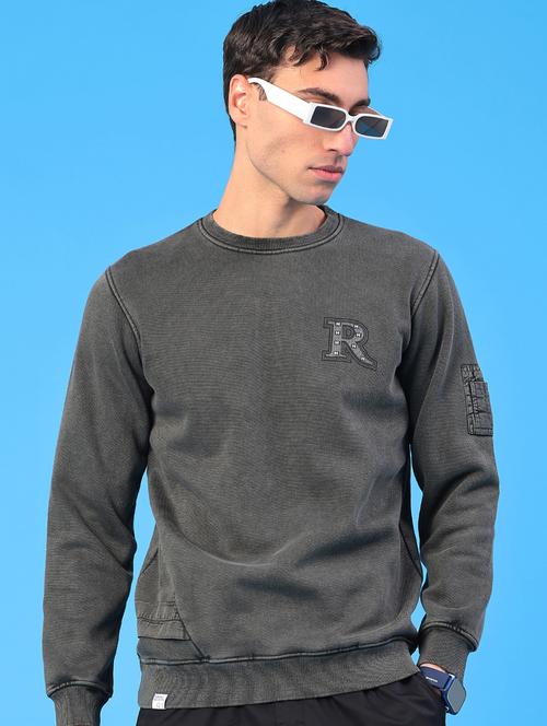 men round neck long sleeve sweatshirt - 22183181 - Very Small Image - 1