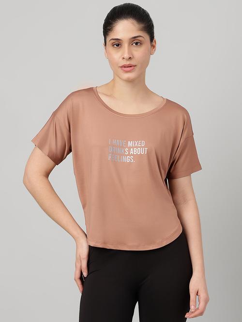 brown polyester regular tshirt - 22186886 - Very Small Image - 1