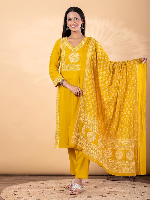 women printed three quarter sleeve kurta pant with dupatta set - 22187426 - Very Small Image - 1