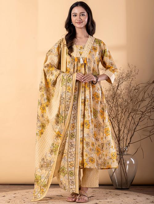 women floral three quarter sleeve kurta pant with dupatta set - 22187469 - Very Small Image - 1