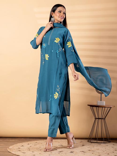 Women Solid With Work Three Quarter Sleeve Kurta Pant With Dupatta Set - 22187491 - Very Small Image - 1