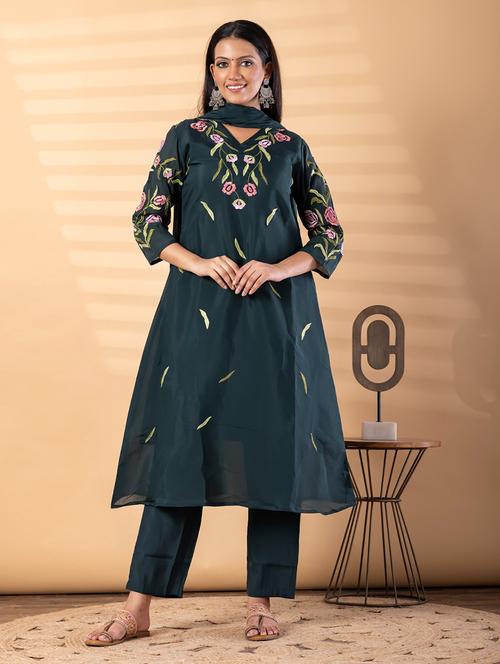 Women Solid With Work Three Quarter Sleeve Kurta Pant With Dupatta Set - 22187492 - Very Small Image - 1