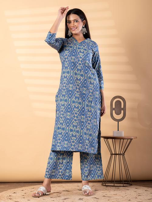 women ikat printed three quarter sleeve kurta palazzo set - 22187574 - Very Small Image - 1