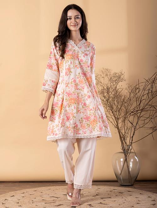 women floral three quarter sleeve kurta pant set - 22187646 - Very Small Image - 1