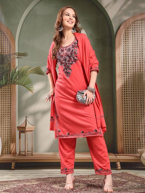 women embroidered woolen kurta and pant set with duppata - 22219903 - Very Small Image - 1