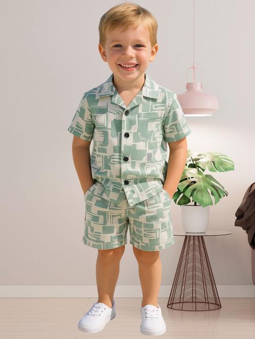 boys printed shirt and shorts co-ord set - 22239060 - Very Small Image - 1