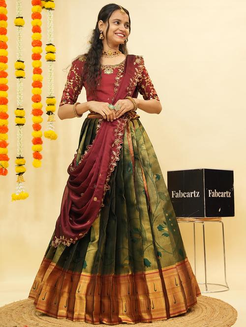 Women Self Design South Indian Style Unstitched Lehenga Choli - 22240803 - Very Small Image - 1