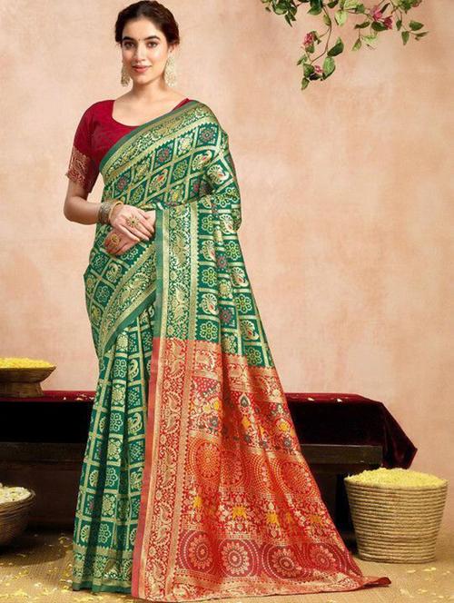 women self design banarasi saree with blouse - 22243545 - Very Small Image - 1