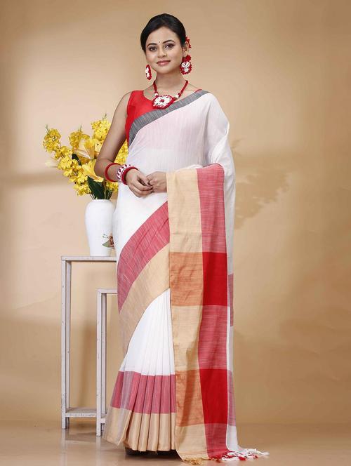 women solid with bordered handloom saree - 22260793 - Very Small Image - 1