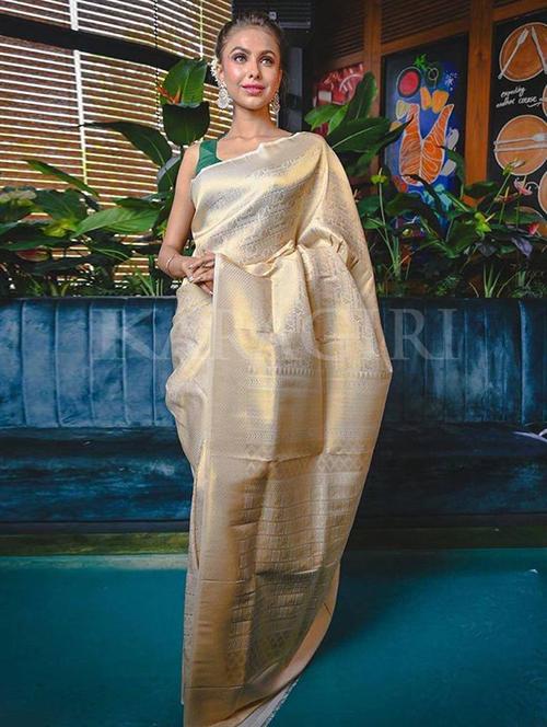 women self design banarasi saree with blouse - 22274198 - Very Small Image - 1