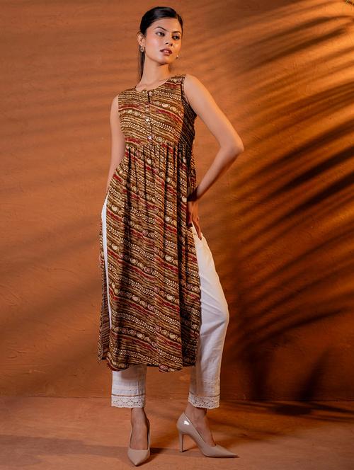 women printed sleeveless a-line kurta - 22279272 - Very Small Image - 1