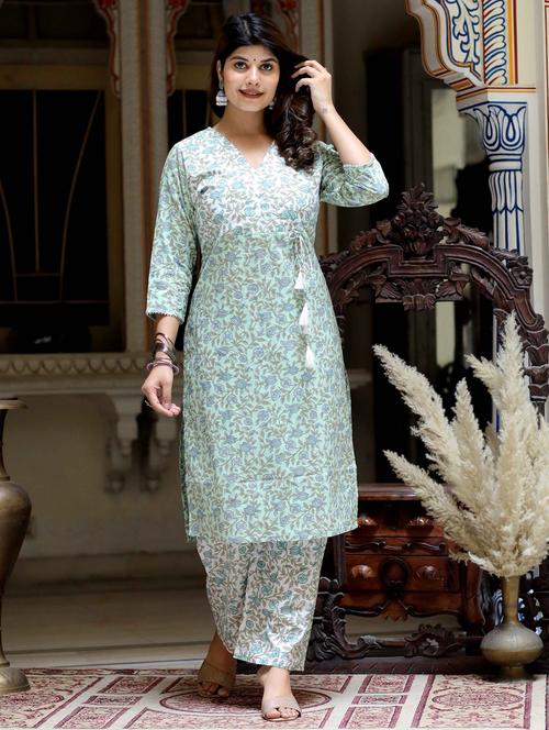 women floral printed three quarter sleeve kurta palazzo set - 22285577 - Very Small Image - 1