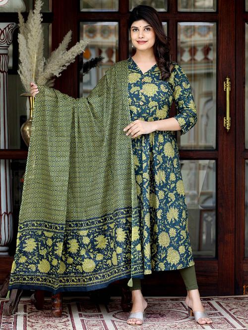 women printed three quarter sleeve kurta with dupatta set - 22285590 - Very Small Image - 1