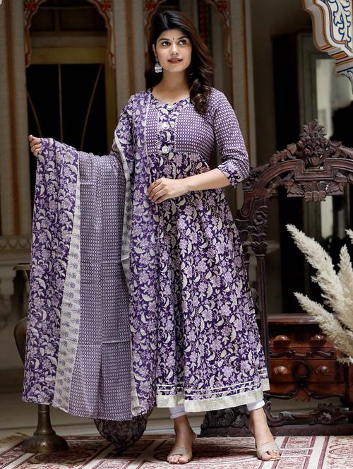 women printed three quarter sleeve kurta with dupatta set - 22285596 - Very Small Image - 1