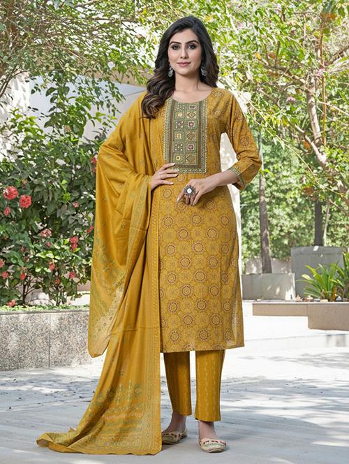 women printed three quarter sleeve kurta pant with dupatta set - 22286479 - Very Small Image - 1
