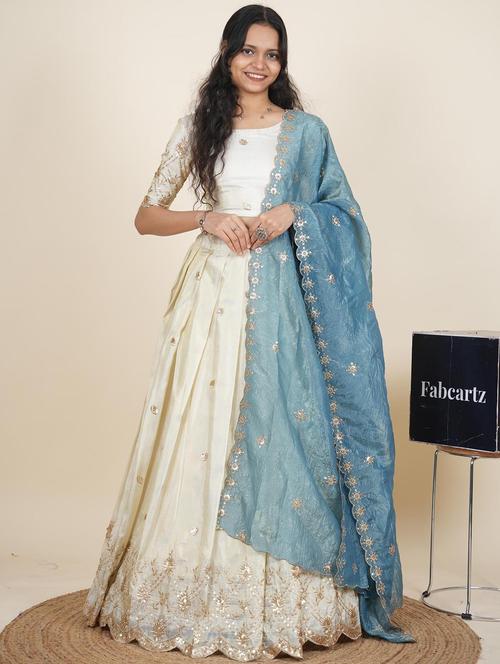women solid with work semi-stitched flared lehenga - 22287094 - Very Small Image - 1
