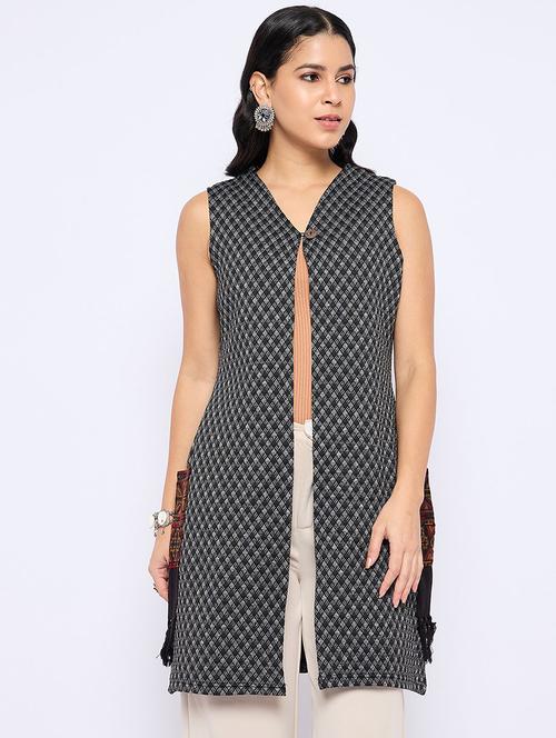 women self designed woolen shrug - 22291249 - Very Small Image - 1