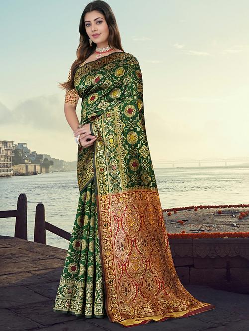 women self design banarasi saree with blouse - 22292565 - Very Small Image - 1
