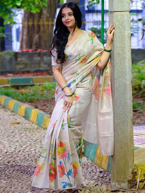 women floral printed saree with blouse - 22312152 - Very Small Image - 1