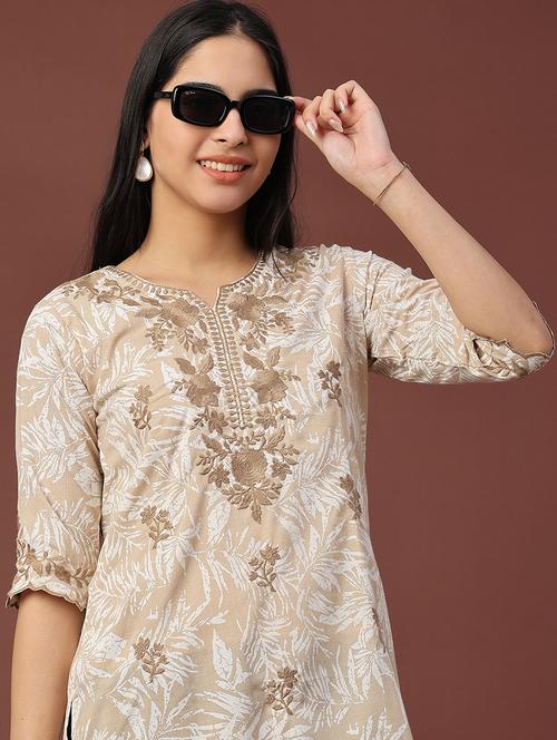 women printed three quarter sleeve straight kurti - 22316417 - Very Small Image - 1