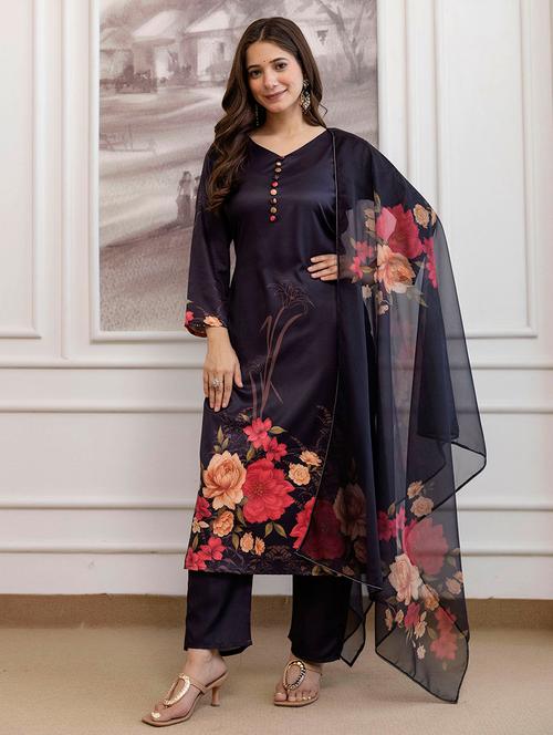 Women Floral Three Quarter Sleeve Kurta Pant With Dupatta Set - 22326576 - Very Small Image - 1