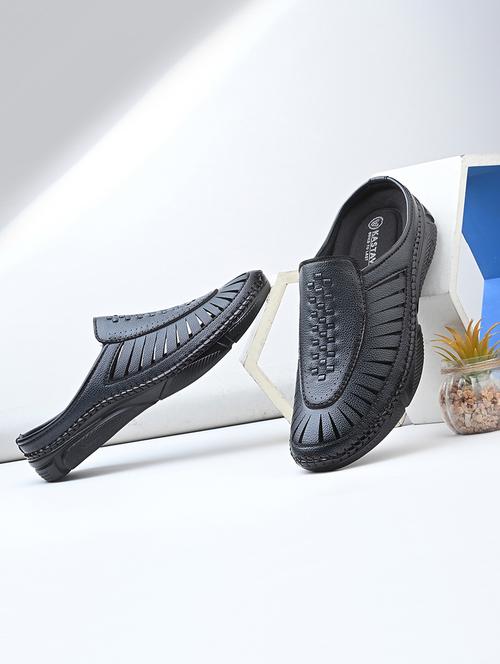 men textured slip on sandal - 22342128 - Very Small Image - 1