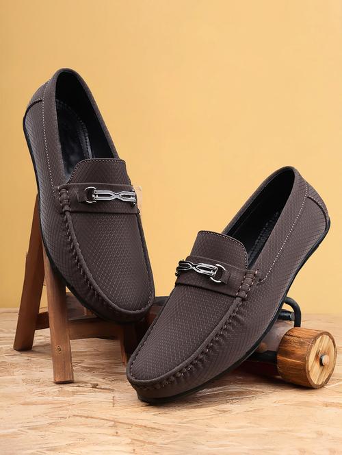 men solid slip on horsebit loafer - 22356552 - Very Small Image - 1