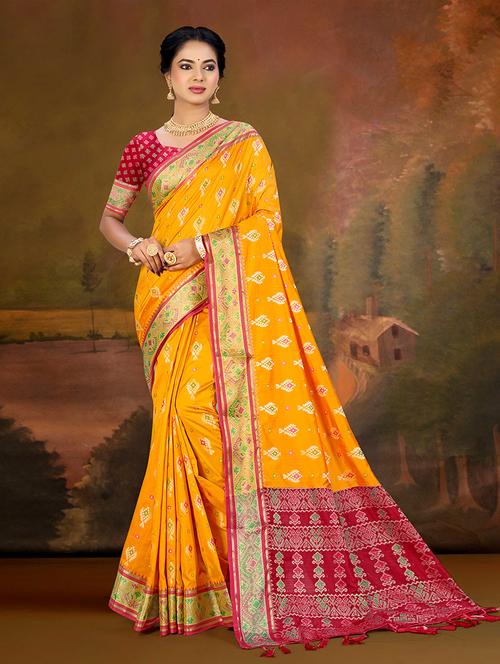 women self design patola saree with blouse - 22357669 - Very Small Image - 1