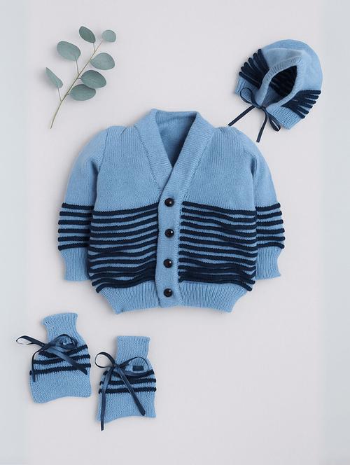 kids self designed sweater with woolen socks & cap - 22358585 - Very Small Image - 1