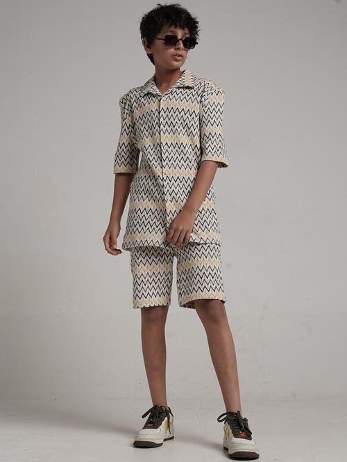 Boys Printed Shirt And Shorts Co-ords Set - 22368355 - Very Small Image - 1