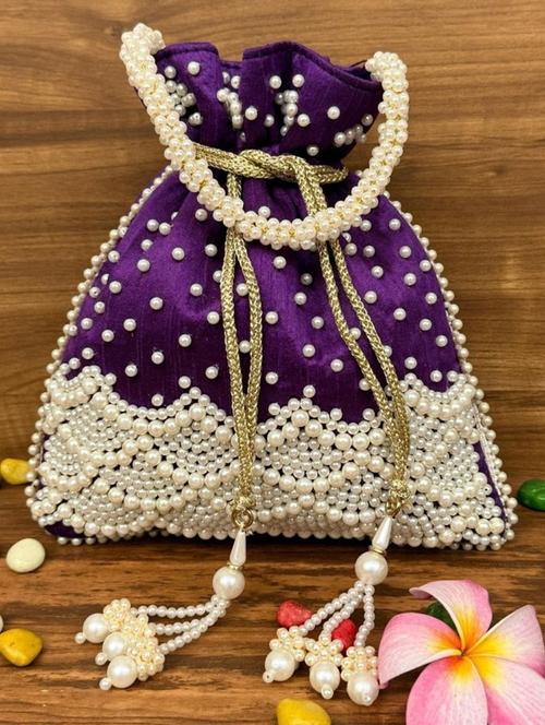 women embellished potli bag - 22373610 - Very Small Image - 1