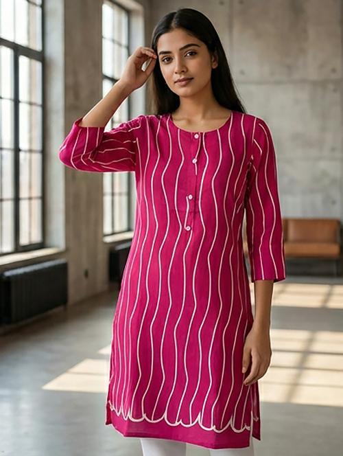 Women Printed Three Quarter Sleeve Kurta - 22379102 - Very Small Image - 1
