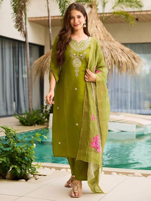 Women Solid With Work Three Quarter Sleeve Kurta Pant With Dupatta Set - 22393033 - Very Small Image - 1
