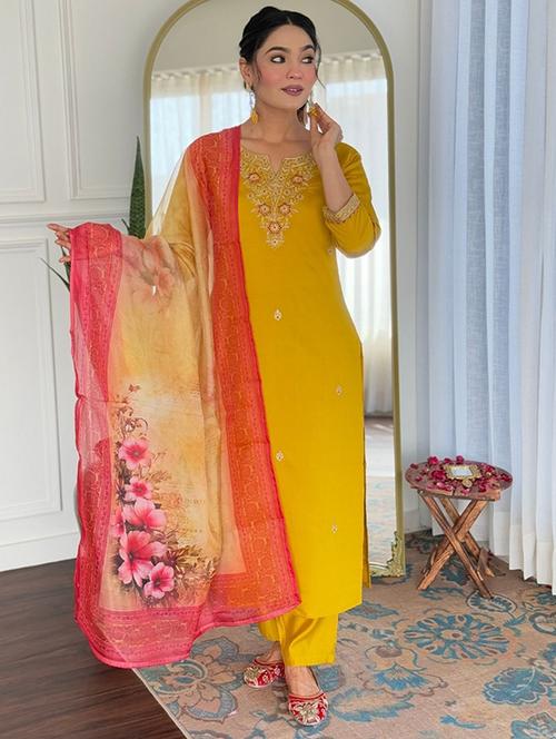 women solid with work three quarter sleeve kurta pant with dupatta set - 22393038 - Very Small Image - 1