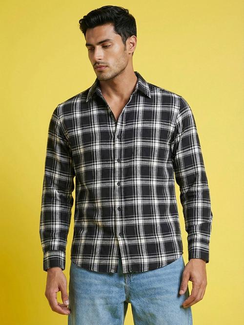 Men Checkered Long Sleeve Regular Fit Casual Shirt - 22401596 - Very Small Image - 1