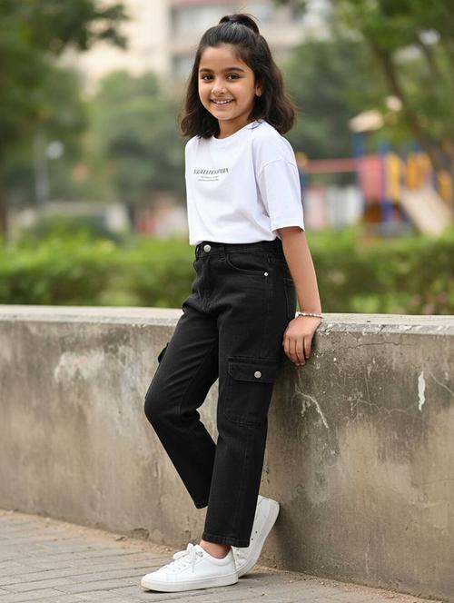 girls plain mid rise regular fit cargo - 22441543 - Very Small Image - 1