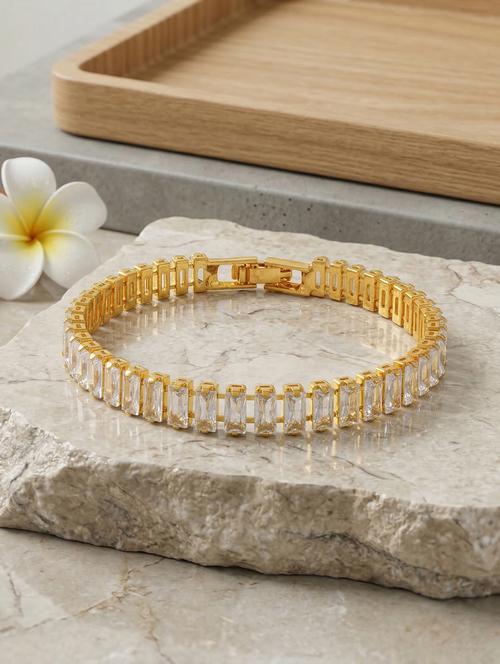 gold plated rectangle bracelet - 22443339 - Very Small Image - 1