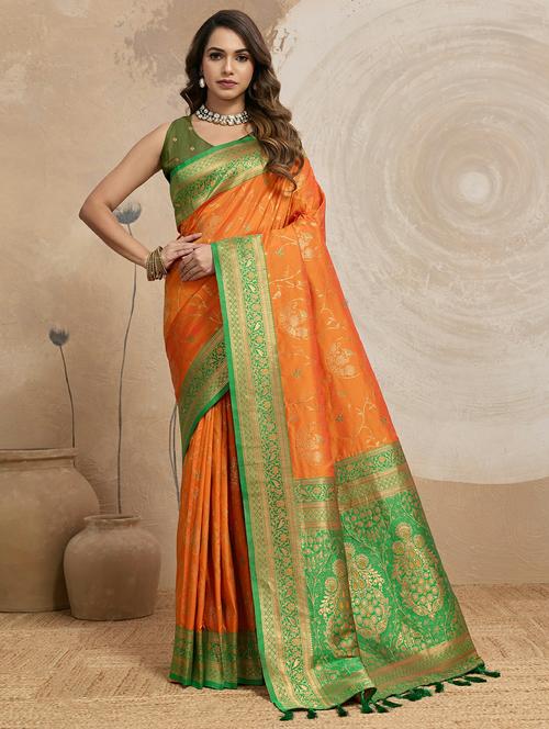women self design banarasi saree with blouse - 22452274 - Very Small Image - 1