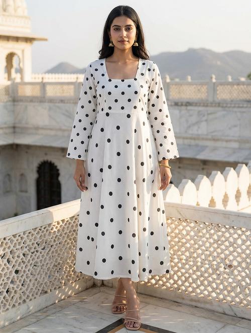 women white rayon flared kurti - 22456749 - Very Small Image - 1