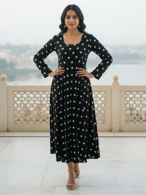 women black rayon flared kurti - 22456750 - Very Small Image - 1