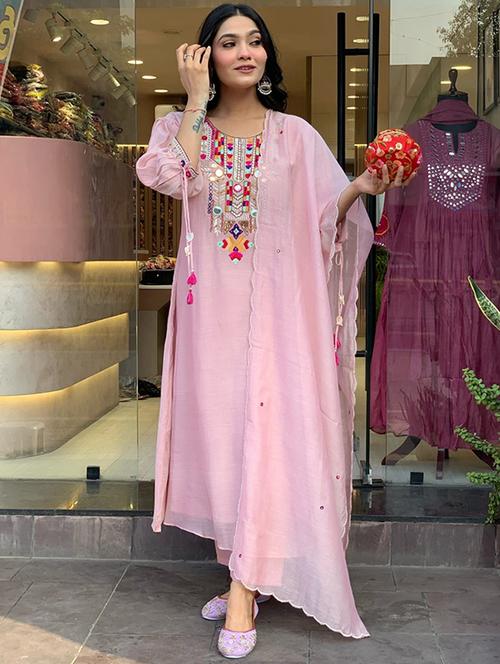 women self design  pink kurta dupatta set - 22466341 - Very Small Image - 1