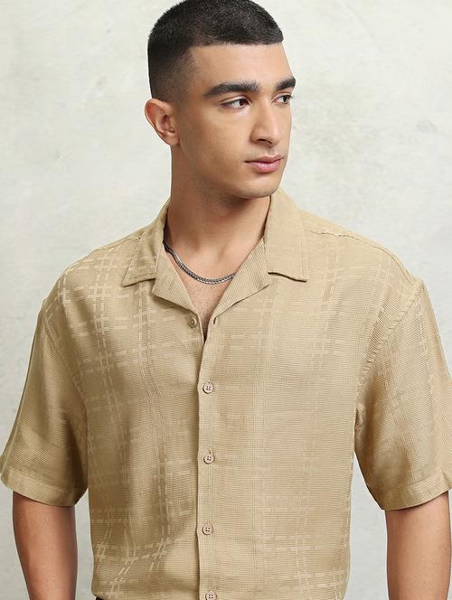 men self design short sleeve regular fit casual shirt - 22469930 - Very Small Image - 1