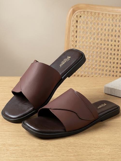 men solid slip on sandal - 22471627 - Very Small Image - 1